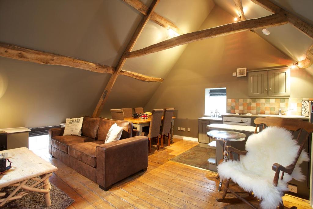 The Kings Arms Otel Didmarton Oda fotoğraf
